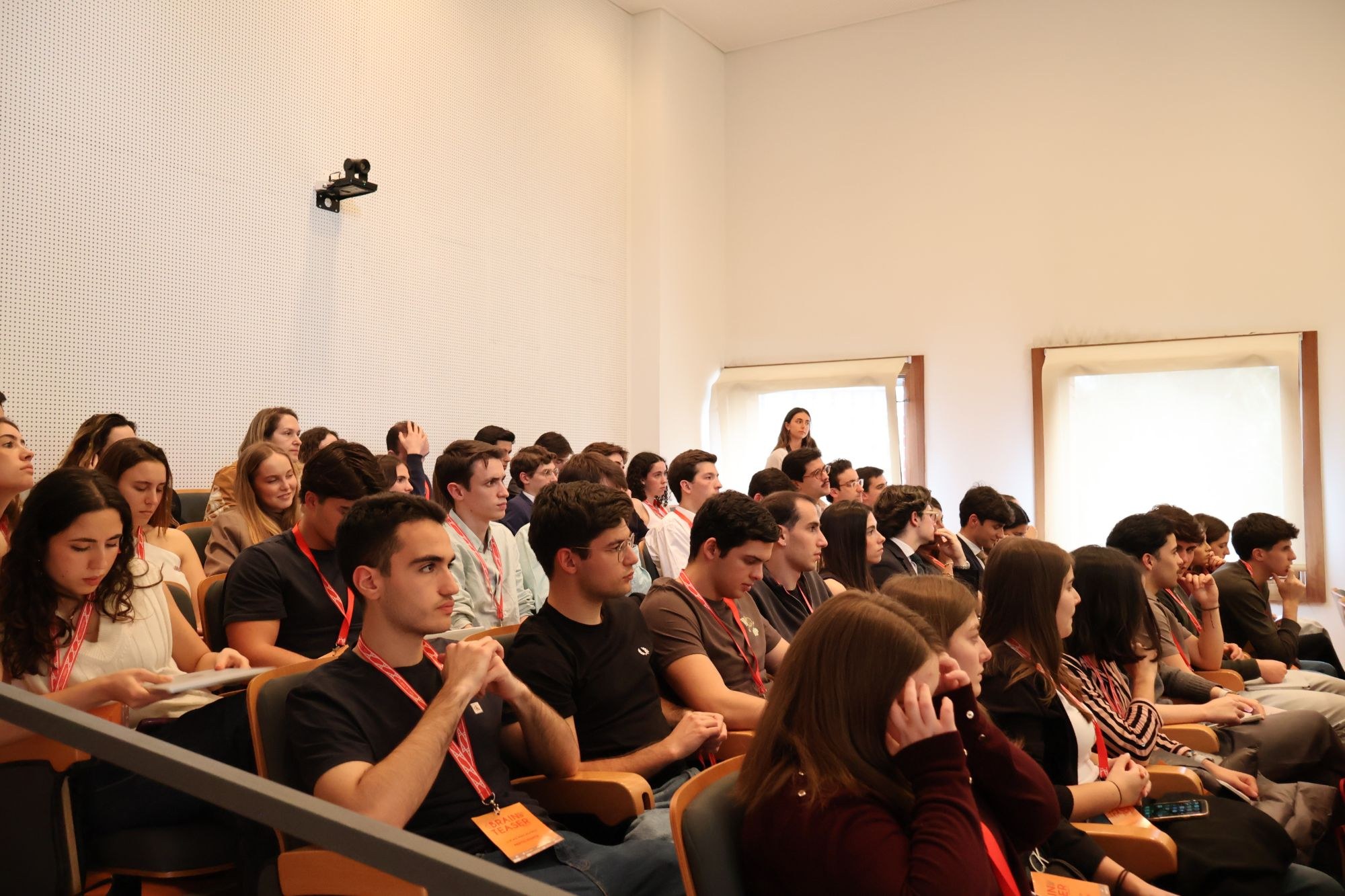 Brain Teaser — plateia no auditório